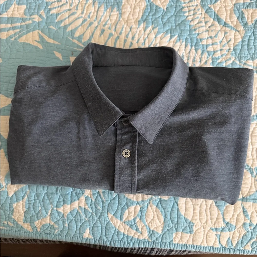 Men's Vuori Button Down - Picture 4 of 4